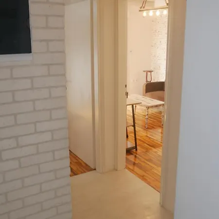 Anna House Apartment